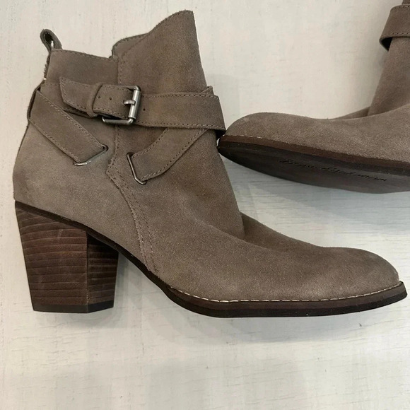 Sam Edelman Women’s ZipUp Pointed Toe Gray/Tan Leather Heeled Booties Sz 8M GUC - Picture 3 of 15